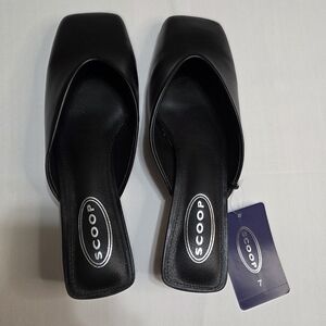 NEW Scoop Womens Triangle Shaped Kitten Heel with Square Toe Black Size 7